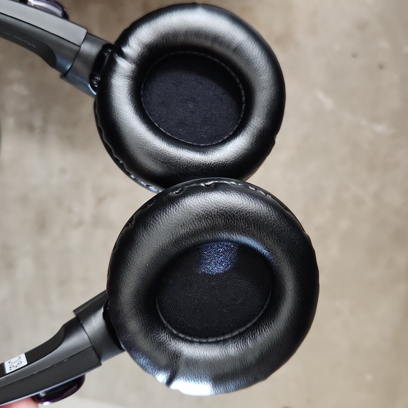 NIB Infrared Headphones - Picture 3 of 8